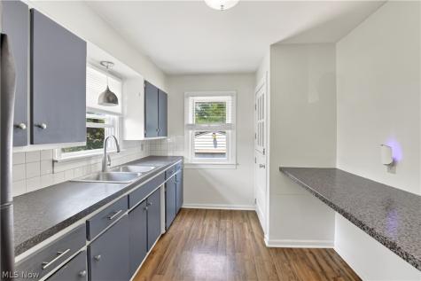 1213 Meadowbrook Boulevard Stow OH 44224
