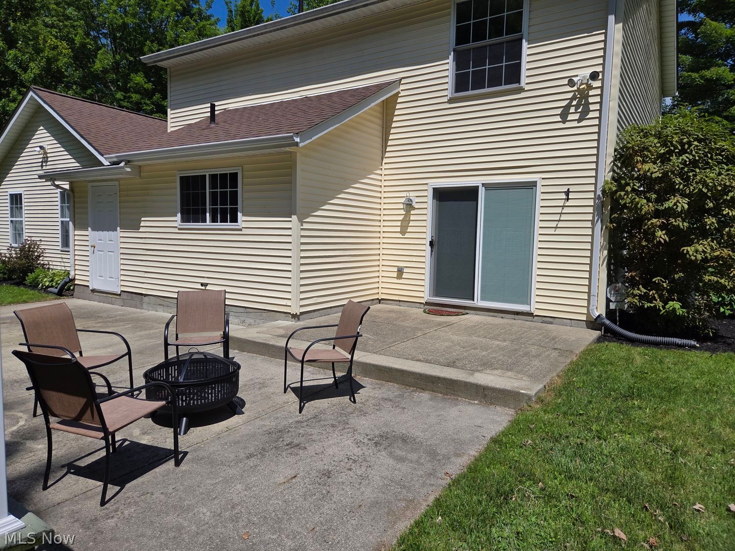 646 Cox Drive Geneva OH 44041