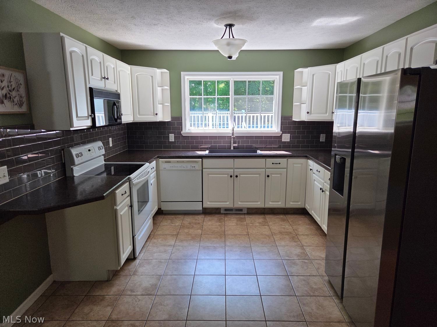 646 Cox Drive Geneva OH 44041