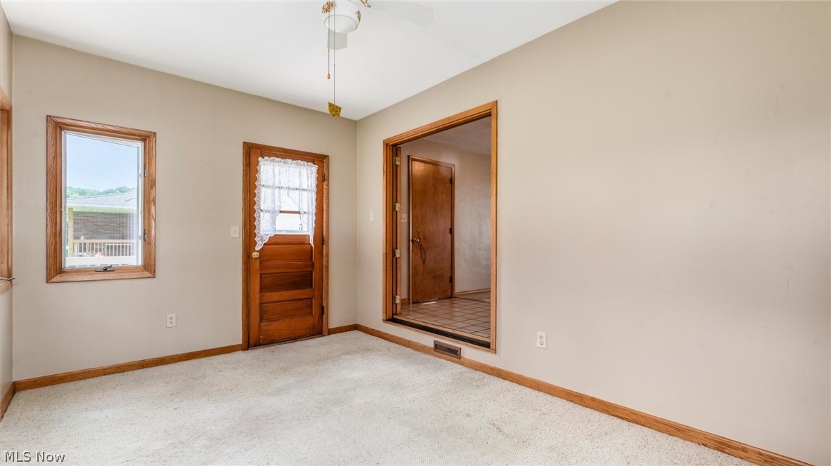 36 W 9th Street Dresden OH 43821
