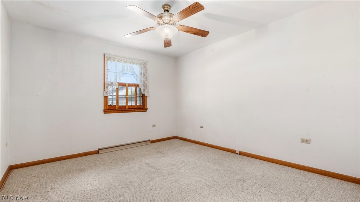 36 W 9th Street Dresden OH 43821