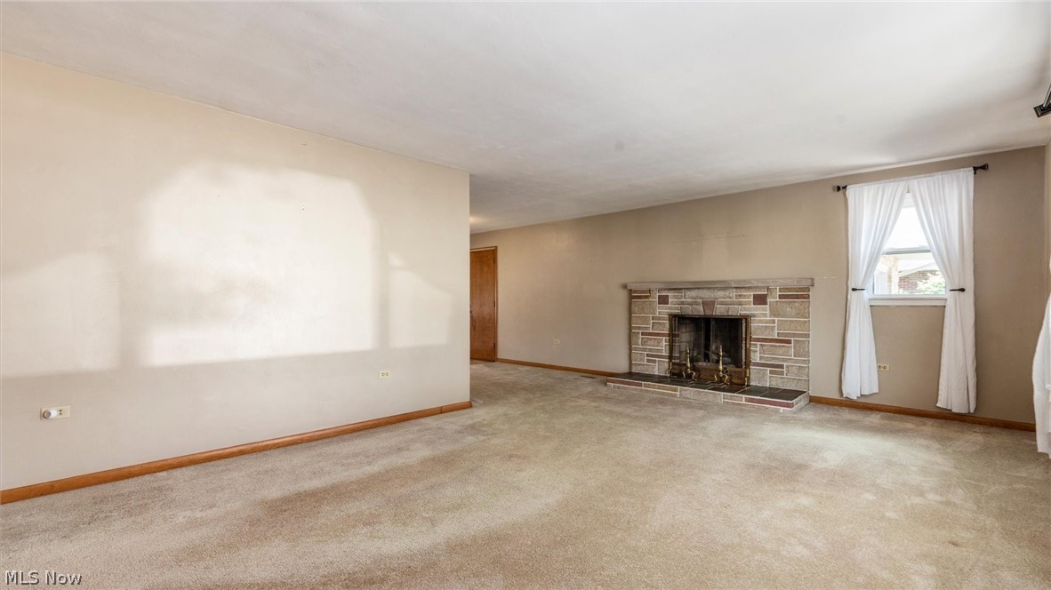 36 W 9th Street Dresden OH 43821