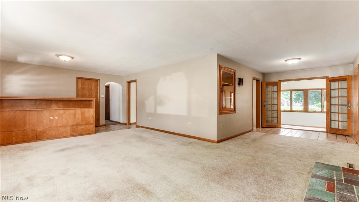 36 W 9th Street Dresden OH 43821