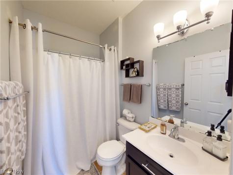 4406 Stoneledge Drive Richmond Heights OH 44143