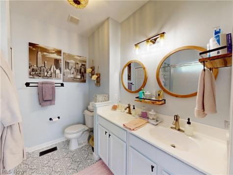 4406 Stoneledge Drive Richmond Heights OH 44143