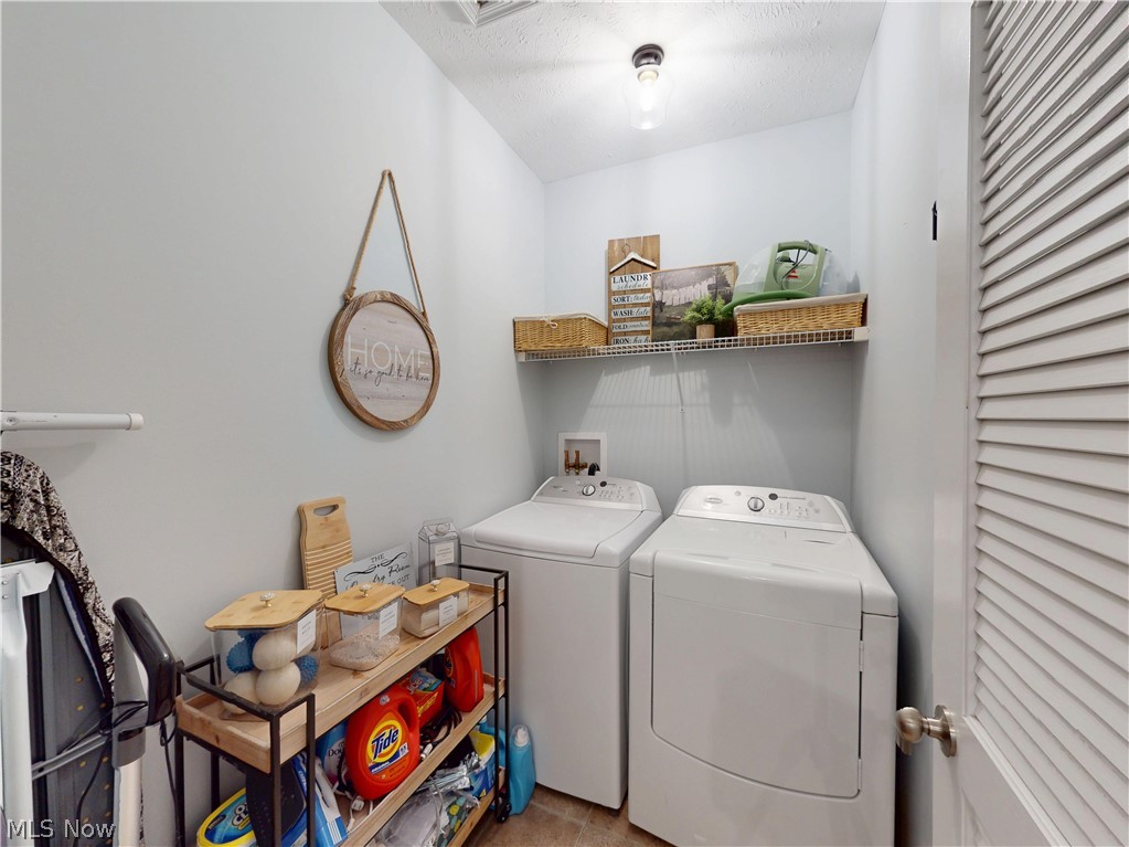 4406 Stoneledge Drive Richmond Heights OH 44143