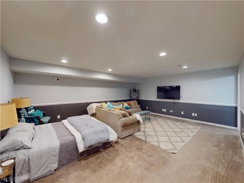 4406 Stoneledge Drive Richmond Heights OH 44143
