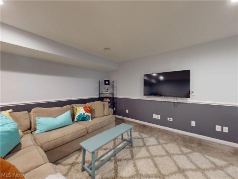 4406 Stoneledge Drive Richmond Heights OH 44143
