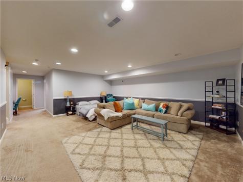 4406 Stoneledge Drive Richmond Heights OH 44143