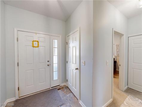 4406 Stoneledge Drive Richmond Heights OH 44143