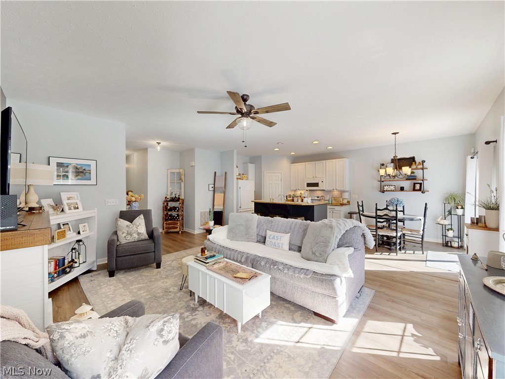4406 Stoneledge Drive Richmond Heights OH 44143