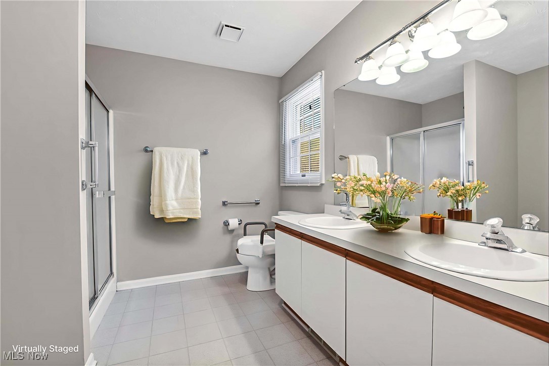 1055 Medfield Drive Rocky River OH 44116