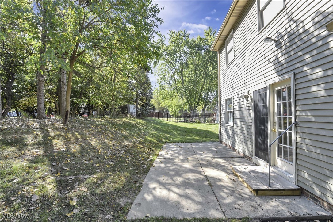 1055 Medfield Drive Rocky River OH 44116