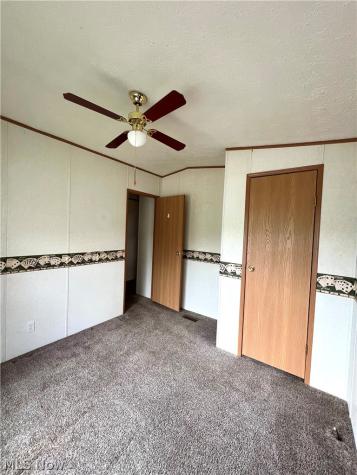 28 Thomas Boulevard NW Massillon OH 44647