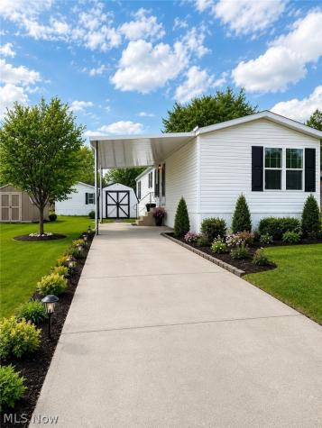 28 Thomas Boulevard NW Massillon OH 44647