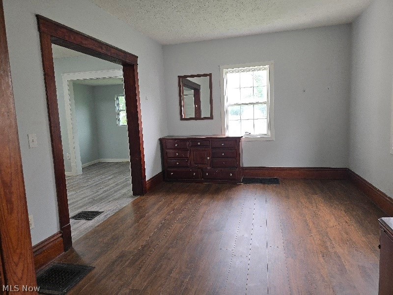 355 12th Elyria OH 44035