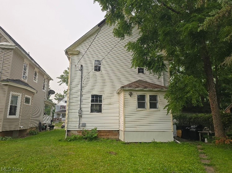 355 12th Elyria OH 44035