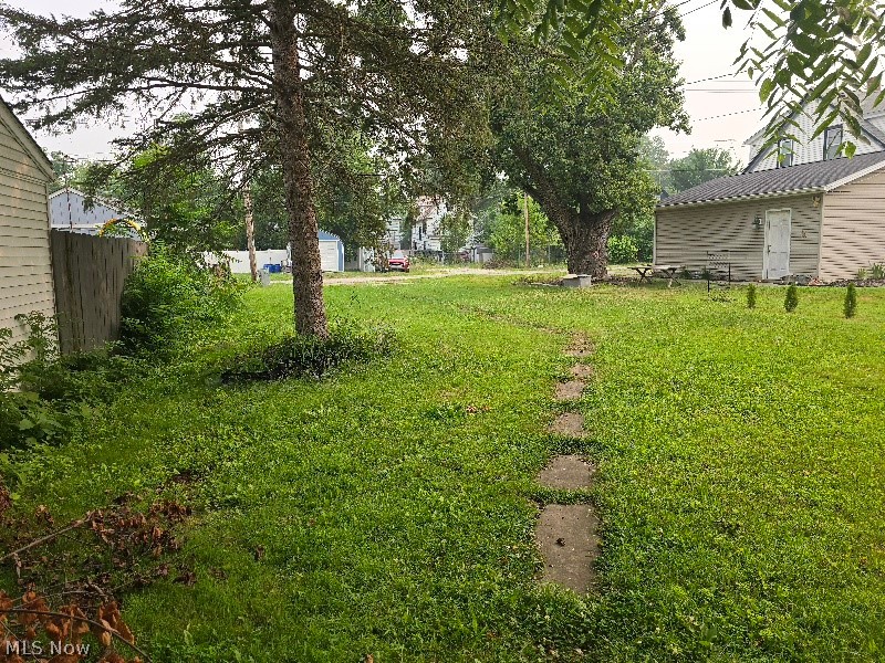 355 12th Elyria OH 44035