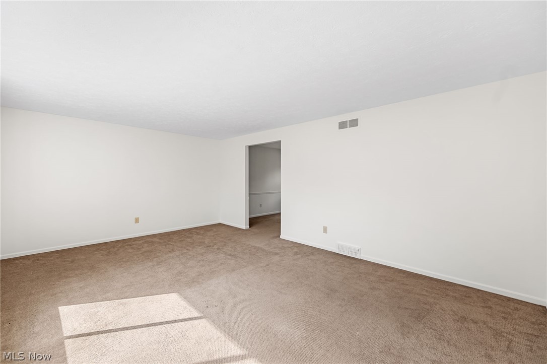 5491 Limerick Avenue NW North Canton OH 44720