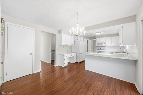 5491 Limerick Avenue NW North Canton OH 44720