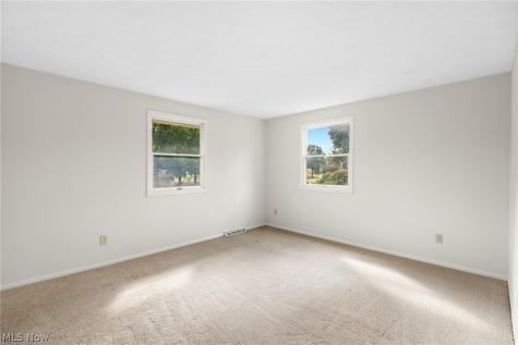 5491 Limerick Avenue NW North Canton OH 44720