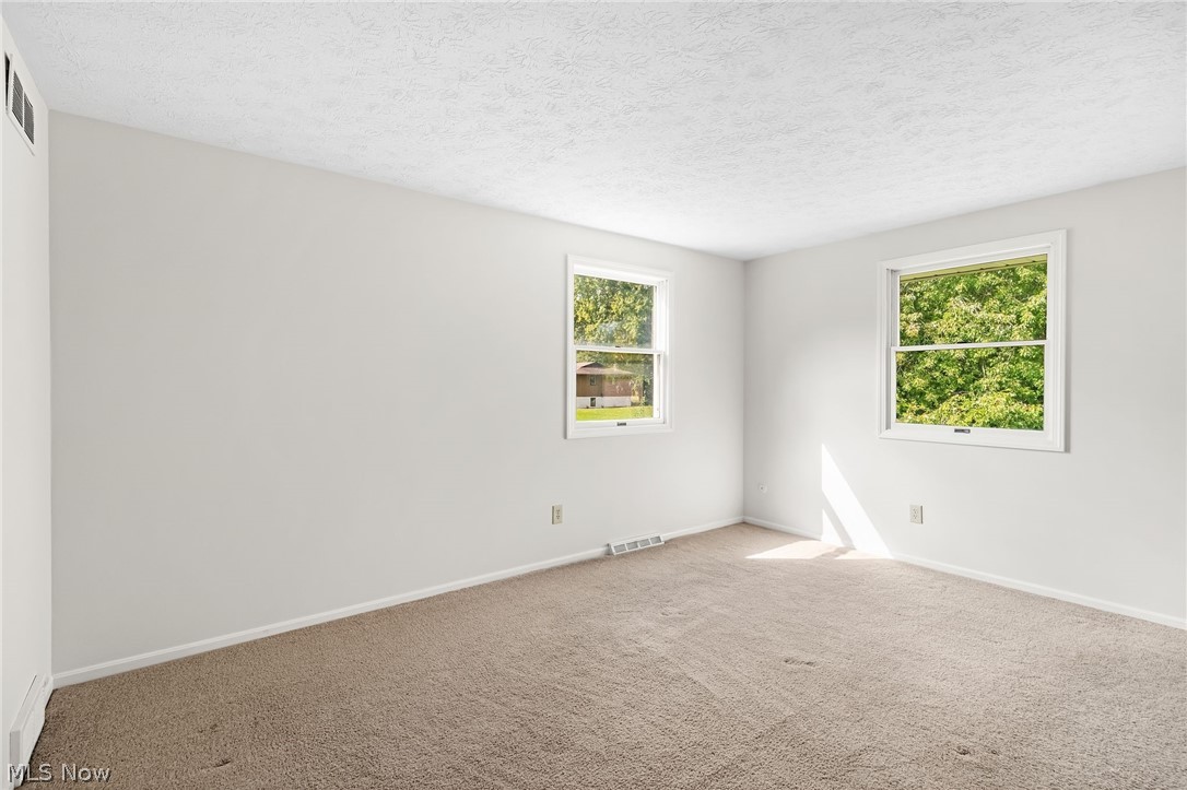 5491 Limerick Avenue NW North Canton OH 44720