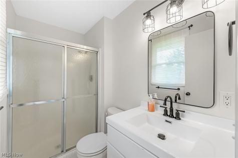 5491 Limerick Avenue NW North Canton OH 44720