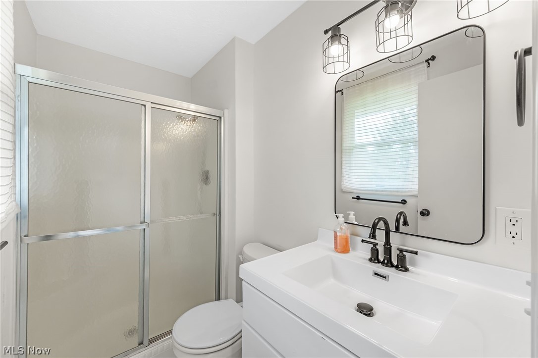5491 Limerick Avenue NW North Canton OH 44720
