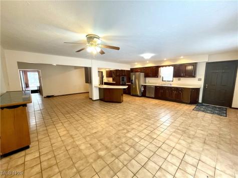 7791 Hoertz Road Parma OH 44134