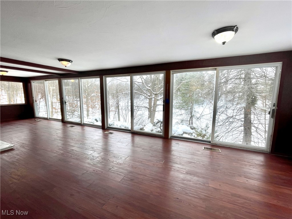 7791 Hoertz Road Parma OH 44134