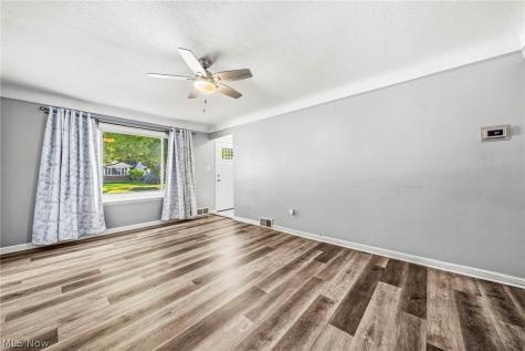 1628 Longwood Drive Mayfield Heights OH 44124