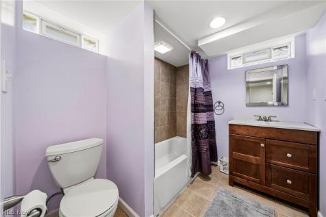 1628 Longwood Drive Mayfield Heights OH 44124