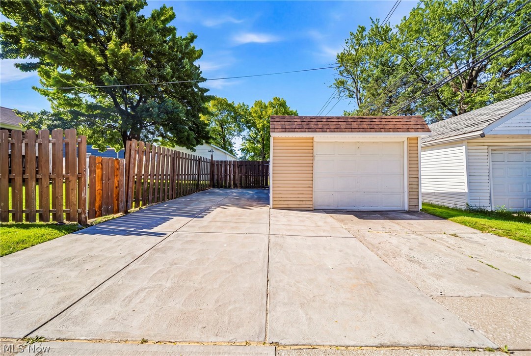 1628 Longwood Drive Mayfield Heights OH 44124