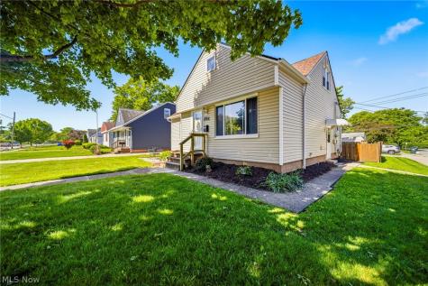 1628 Longwood Drive Mayfield Heights OH 44124