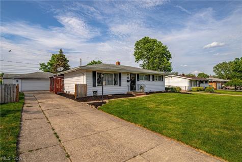 10340 Terrace Court Parma OH 44130