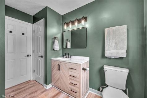 1207 Pennyroyal Circle Medina OH 44256