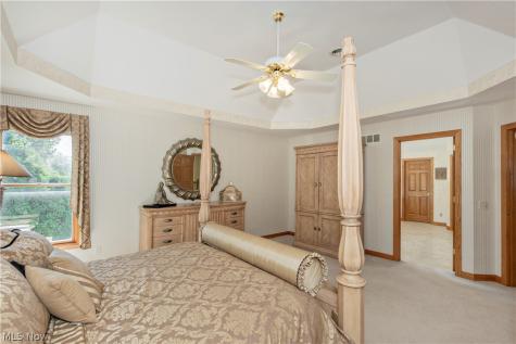 7496 Berkeley Lane North Royalton OH 44133