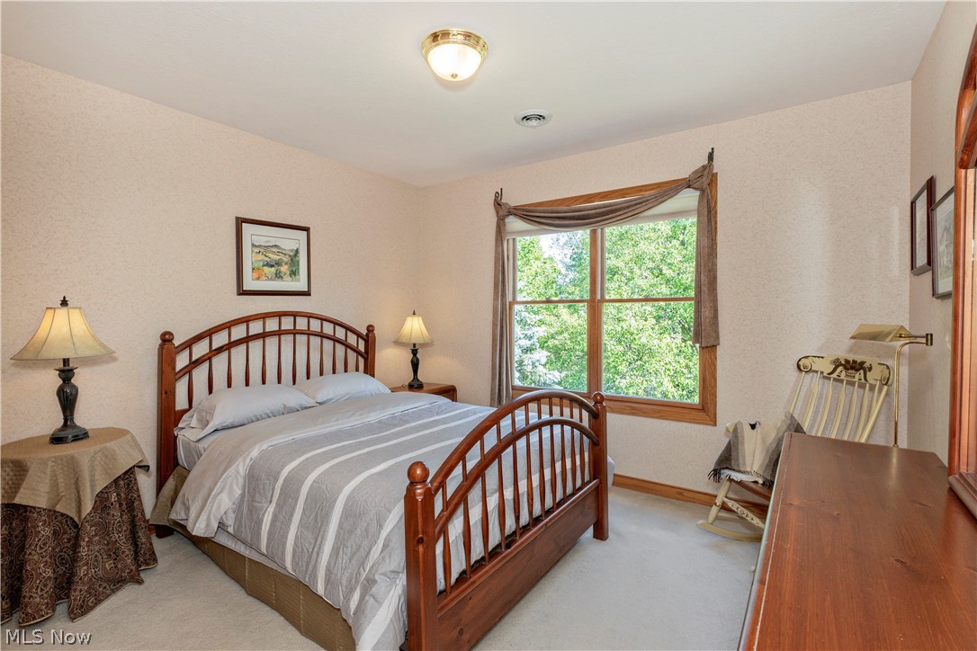 7496 Berkeley Lane North Royalton OH 44133