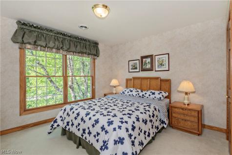 7496 Berkeley Lane North Royalton OH 44133
