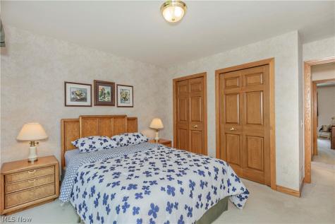 7496 Berkeley Lane North Royalton OH 44133