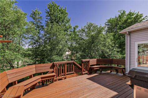 7496 Berkeley Lane North Royalton OH 44133