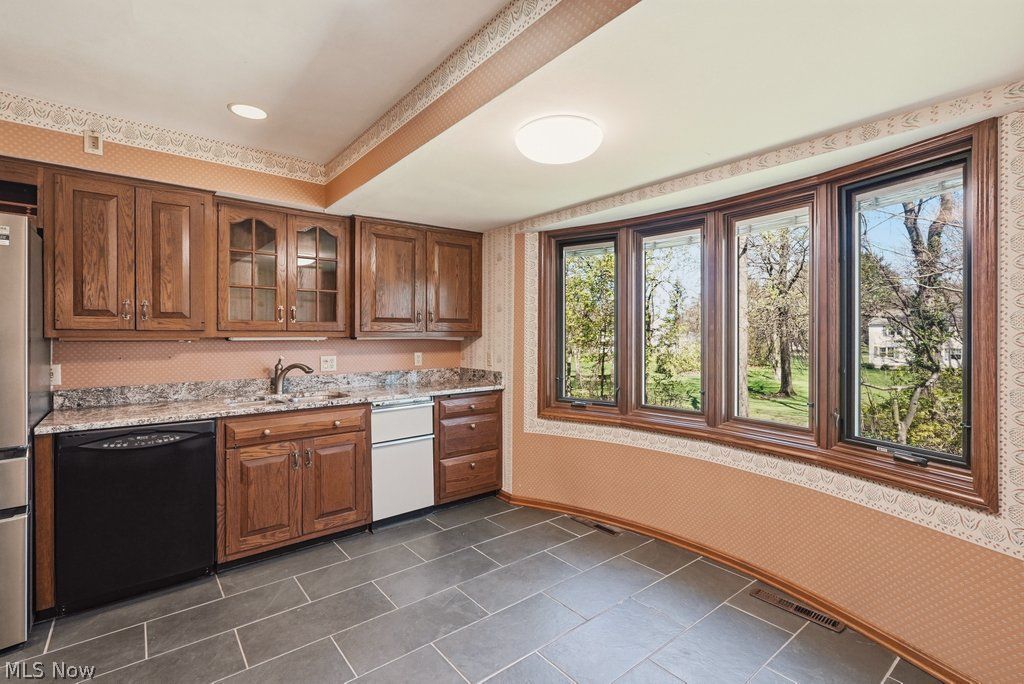 171 Hiram College Drive Sagamore Hills OH 44067