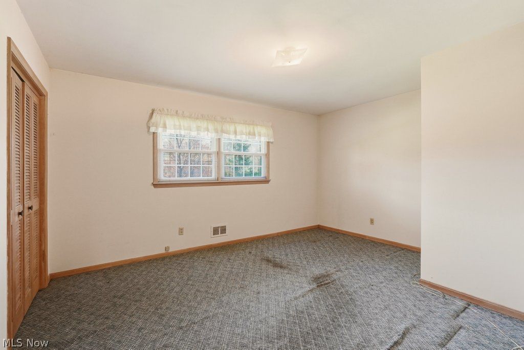 171 Hiram College Drive Sagamore Hills OH 44067