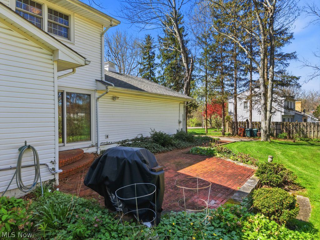 171 Hiram College Drive Sagamore Hills OH 44067