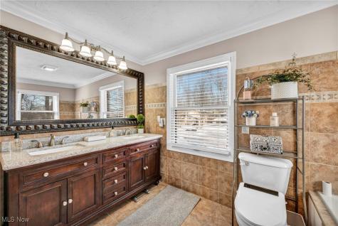 1054 Fireside Drive Brunswick OH 44212