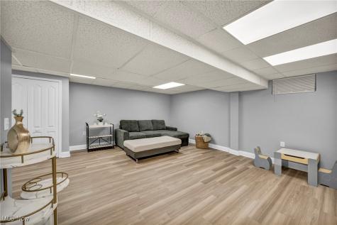 1054 Fireside Drive Brunswick OH 44212