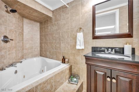 1054 Fireside Drive Brunswick OH 44212