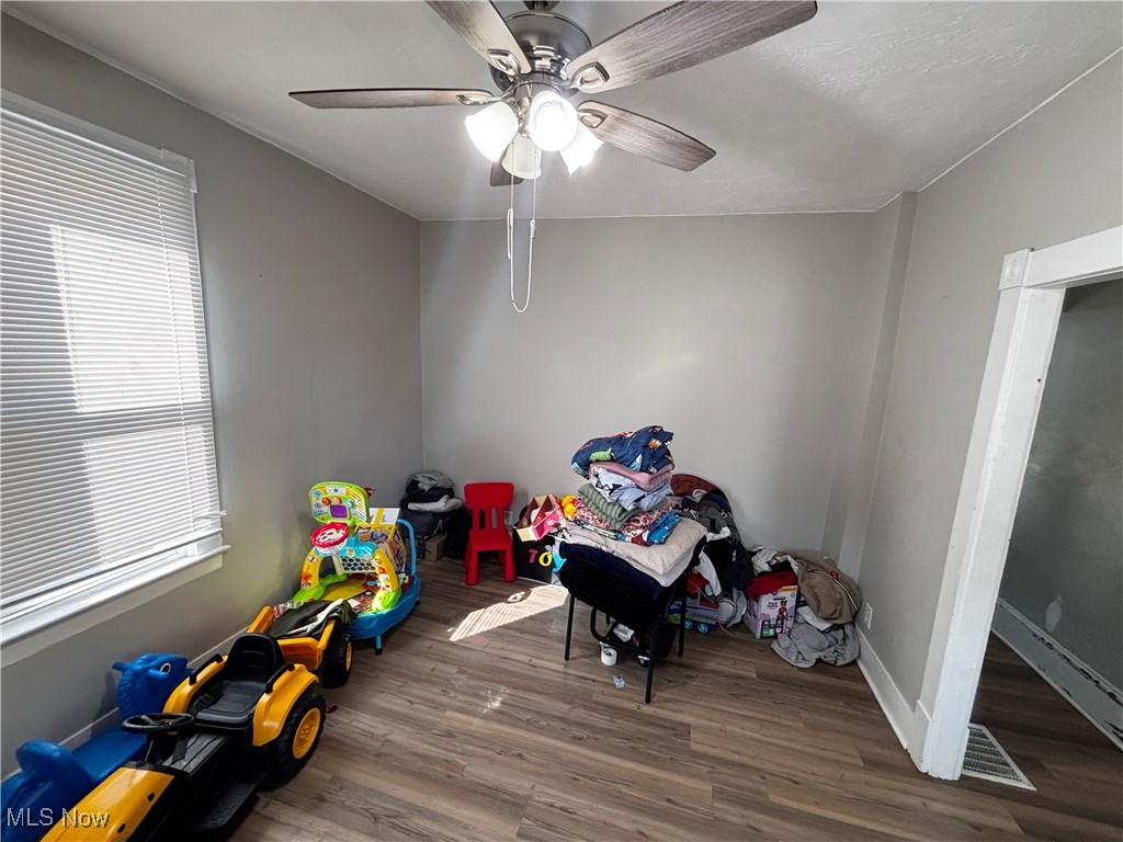238 E Main Street Girard OH 44420