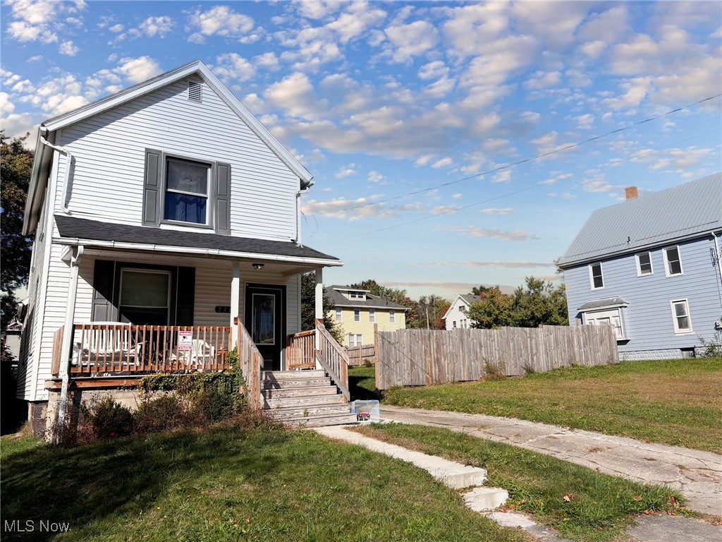 238 E Main Street Girard OH 44420