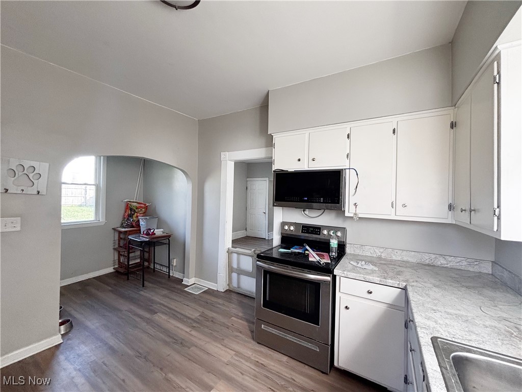 238 E Main Street Girard OH 44420